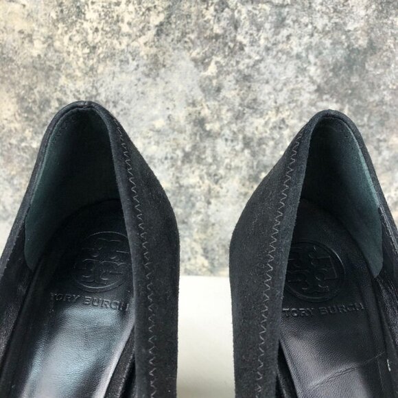 Tory Burch Women's Size 11M Maddie Black Suede Gold Tone Logo High Heel Pumps - Picture 4 of 16